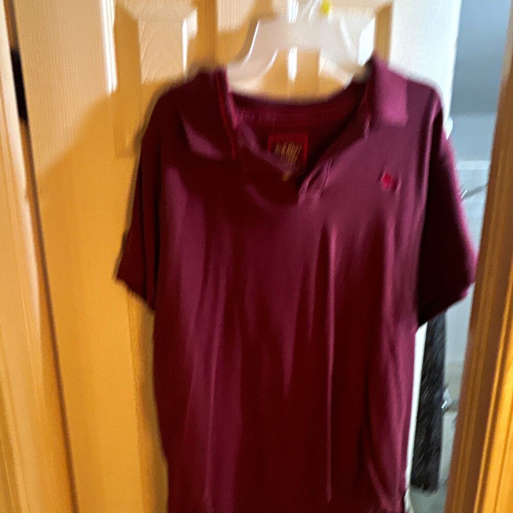 Old Navy Men's XL Fitted Burgundy Solid V-Neck Short Sleeve T-Shirt